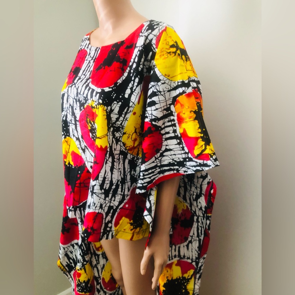 Bold Abstract Pattern High/Low Kaftan Top - Picture 10 of 13